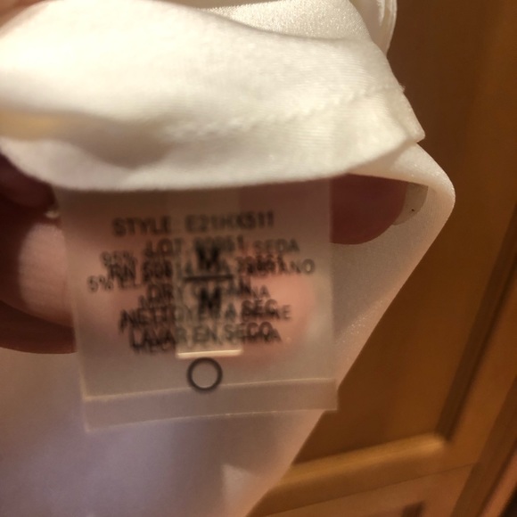 Ellie tahari silk sleeveless blouse with ruffle detail - Picture 6 of 6